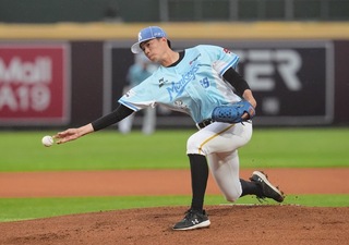 黃子鵬本季落差大  古久保：不僅調整而是要修正