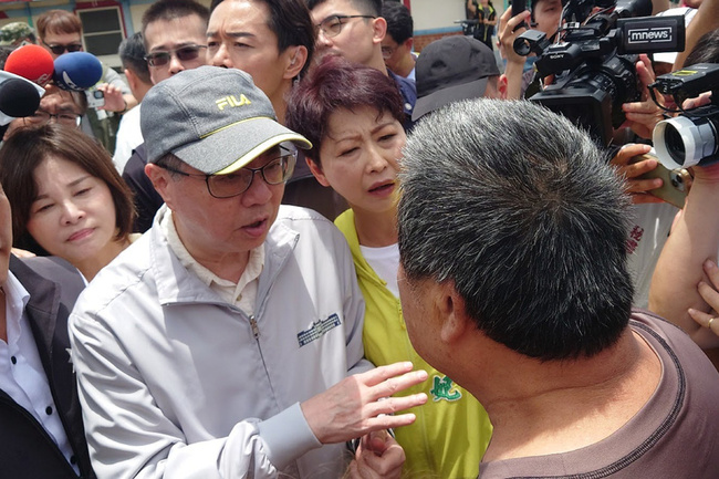 台南獨老屋頂遭颱風吹壞婉拒安置  市府加強訪視 | 華視新聞