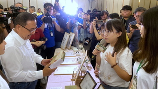 新北庇護禮盒推茶餅飄香 中秋送暖助身障就業