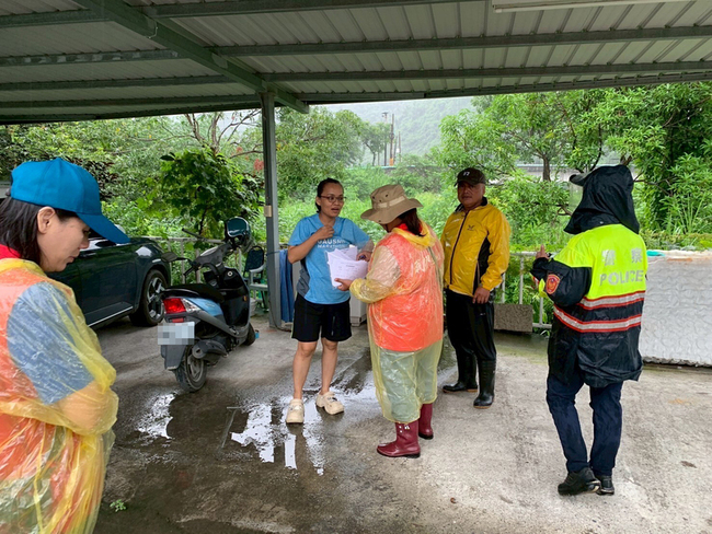 屏東山區大雨不斷　撤離78人、台24線封閉 | 華視新聞