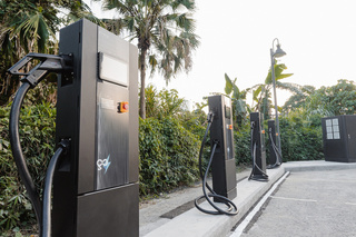 關子嶺風景區添快速充電樁　減少電動車主等待時間