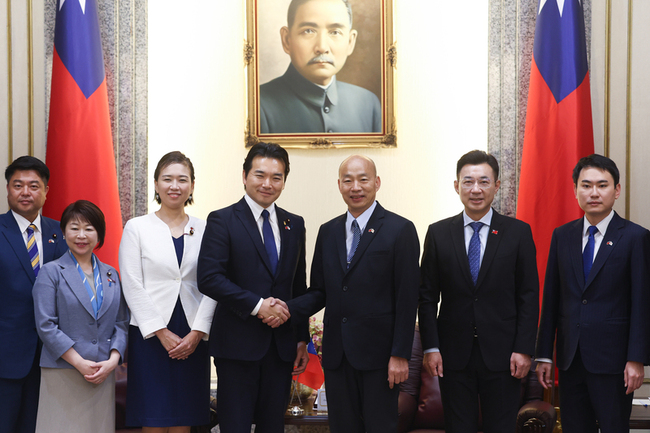 韓國瑜：政壇激烈變化不亞於颱風地震　不忘選民託付 | 華視新聞