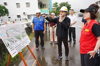 視察3鄉鎮治水工程　周春米：爭取資源提升設施