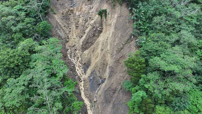 南橫公路車輛墜谷　高市議員證實是外孫姪女一家 | 華視新聞