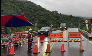 高雄山區豪雨　寶來二橋到桃源區公所管制通行
