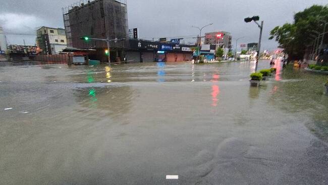 中南部豪雨　中央災害應變中心一級開設監控災害風險 | 華視新聞