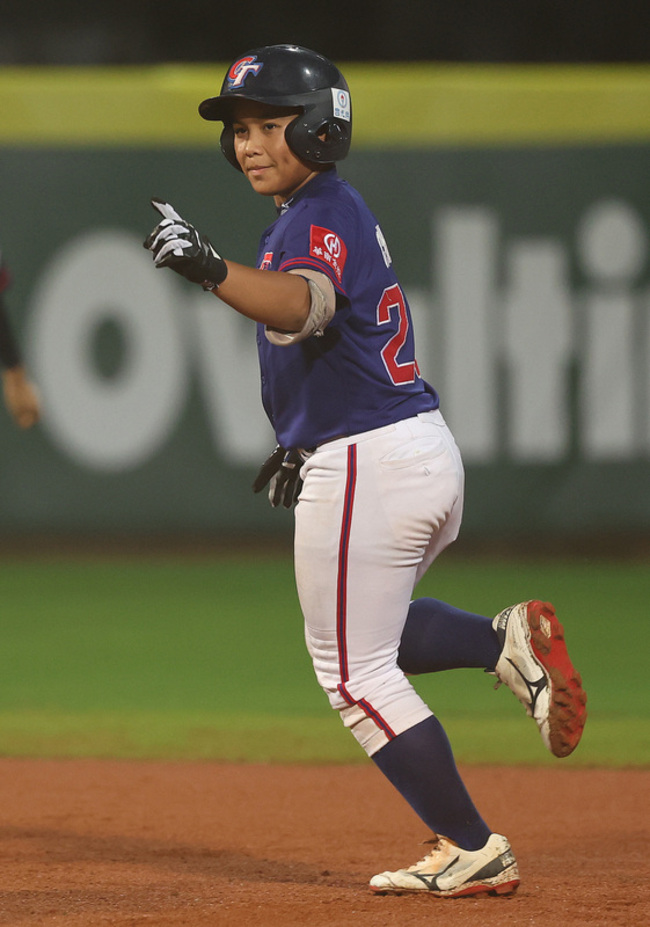 U12世界盃胡誠恩開轟3安4打點  感動過程沒放棄 | 華視新聞