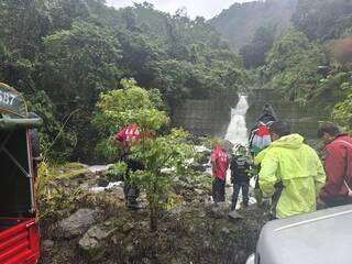 阿里山里佳部落婦人跌落野溪  卡石縫身亡