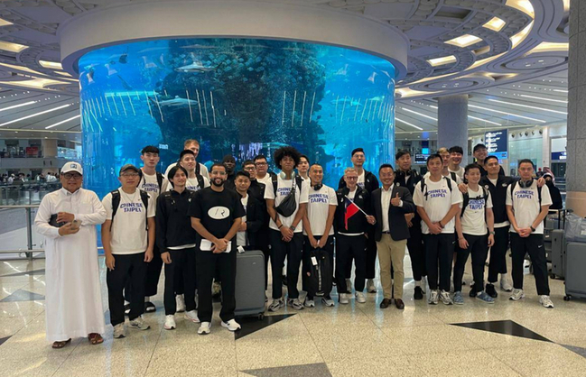 台灣男籃隊抵吉達  爭取亞洲盃分組賽前8強 | 華視新聞