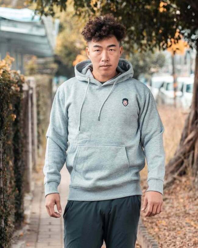 台版「我們的藍調時光」　鄭人碩郭泓志飾單親爸 | 華視新聞