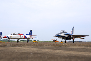 自強交棒勇鷹　空軍雷虎特技小組換裝第6代機型