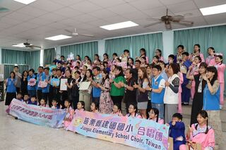 東京合唱賽奪金　苗縣建國國小合唱團爭光獲表揚