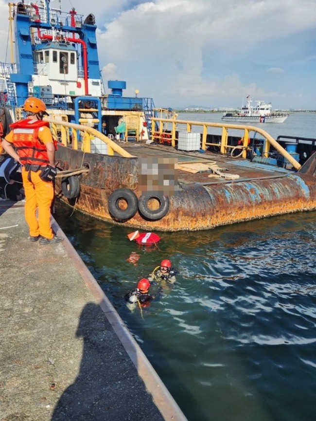 高雄男子興達港釣魚疑失聯  警消海巡聯手搜尋 | 華視新聞