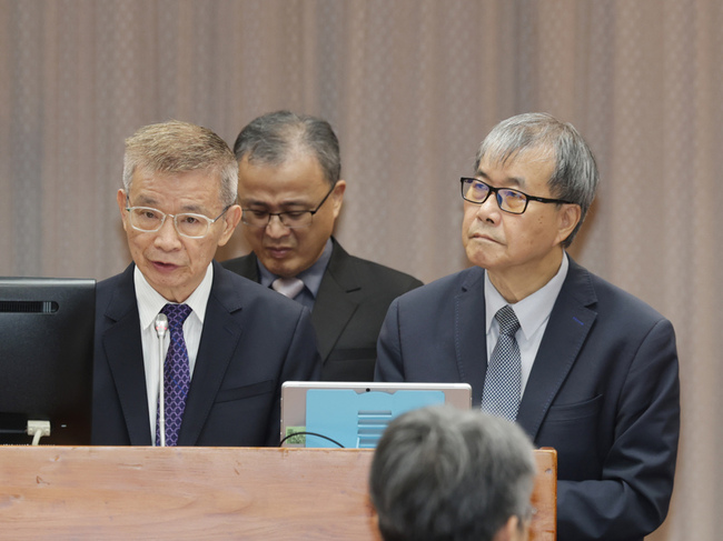 女足案赴立院報告　台師大校長坦言沒照顧好學生 | 華視新聞