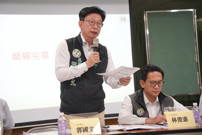 助台南中小企業災後復建　中央團隊進駐佳里服務 | 華視新聞