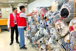 募衣鞋包包送非洲防沙蚤　桃機免稅店盼逾8千件