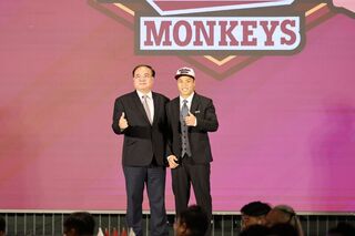 樂天桃猿與許賀捷完成加盟手續　簽約金410萬元