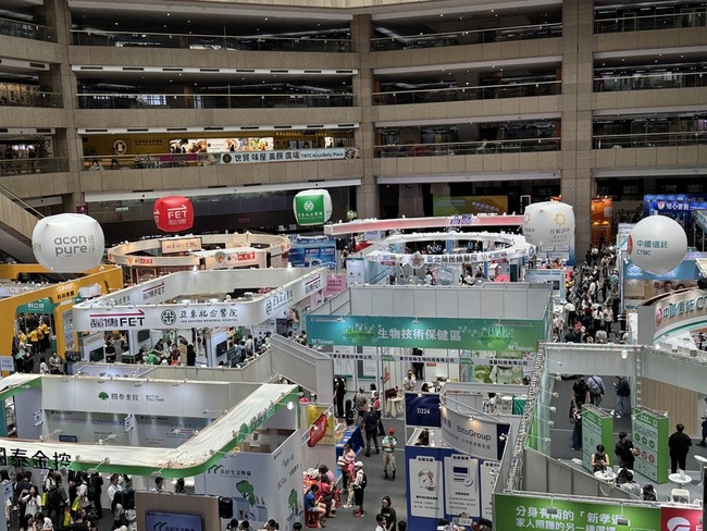 高齡健康產業博覽會  拍照就能智慧量測健康數據 | 華視新聞