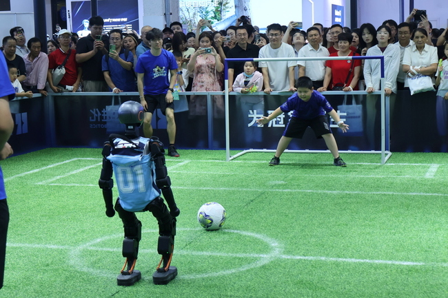 世界機器人大會登場 參展商避談輝達H20銷中爭議 | 華視新聞