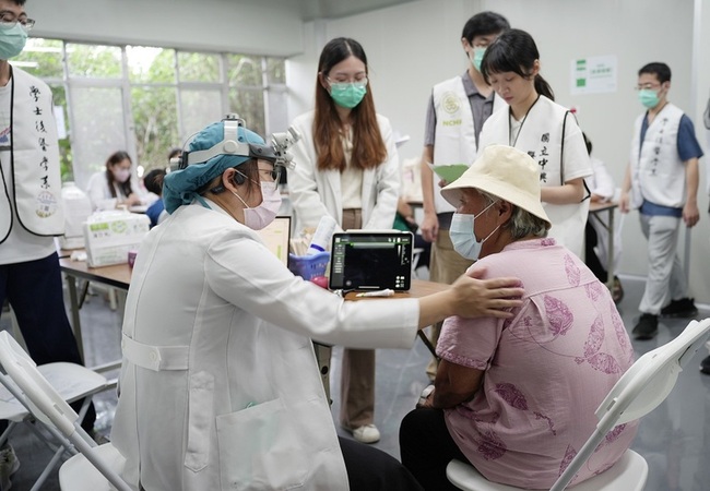 中興大學首辦南投大型社區義診　強化在地健康 | 華視新聞