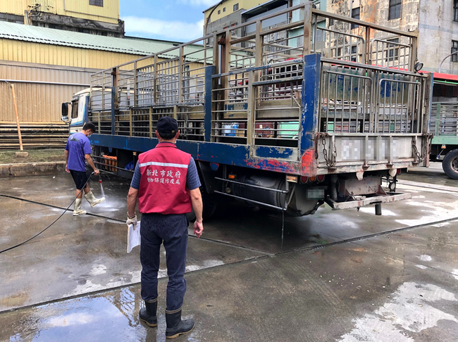 新北查核運豬車防疫  3輛未裝GPS各罰6000元 | 華視新聞