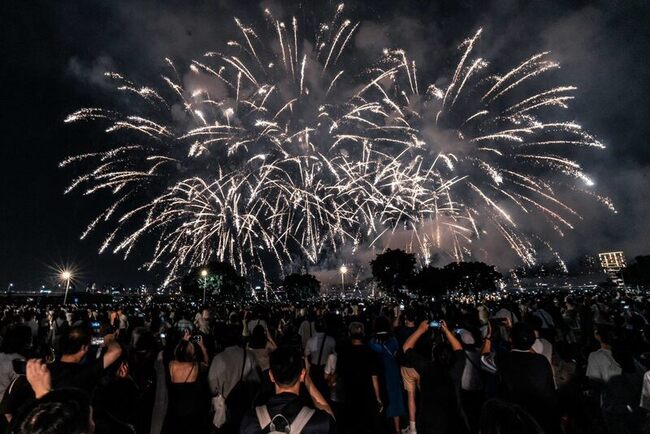 上班族七夕約會熱門景點　大稻埕煙火奪冠 | 華視新聞