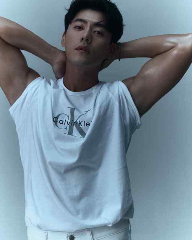 為角色努力健身1年  李程彬秀六塊肌形象照 | 華視新聞