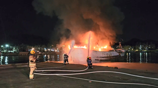 漁船基隆八斗子陷火海　6名船員跳海逃生