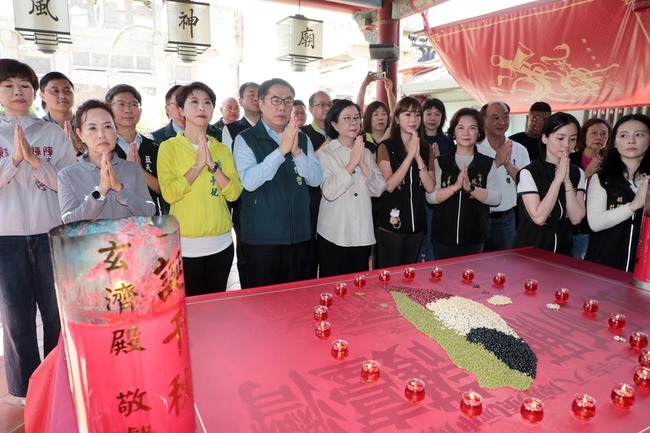 颱風楊柳逼近　黃偉哲拜風神廟祈願減緩風雨威力 | 華視新聞