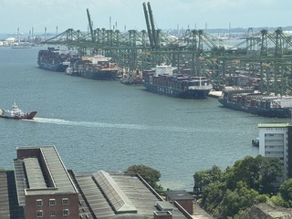 關稅動盪續存  新加坡仍上修全年經濟增長至2.5%