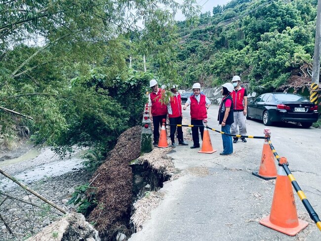 颱風來襲  中市各區公所修剪上千株樹全面整備警戒 | 華視新聞