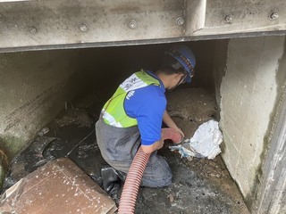 民眾黨議員質疑溝渠清淤落後  新北：將精準掌控