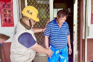 颱風楊柳來襲　花蓮屏東後輔幹部協助民眾預防性撤離