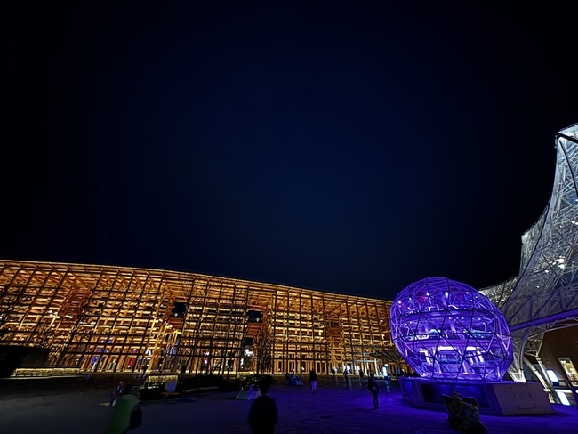 地鐵出包3萬人回不了家 大阪世博臨時開放會場 | 華視新聞