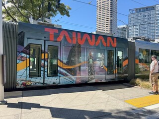 西雅圖電車化身阿里山小火車　 搭載台灣美景前行