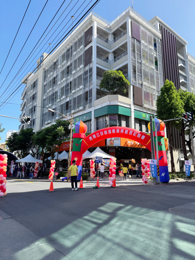 虎尾公安停車場與商場啟用  停車購物一次到位 | 華視新聞