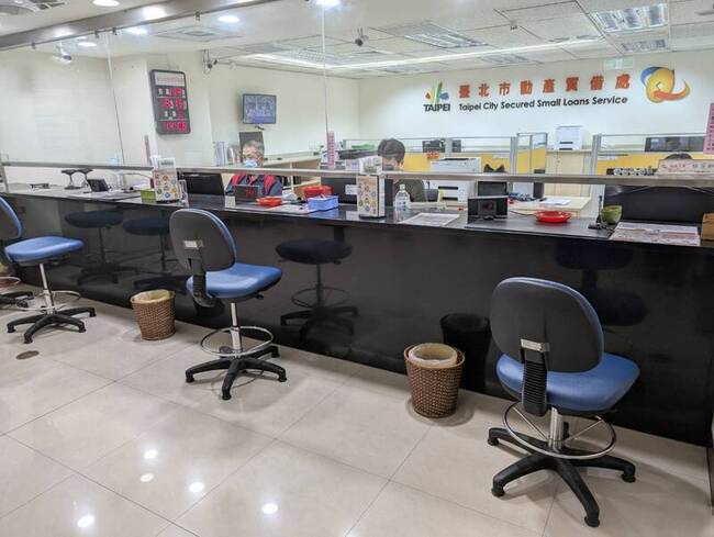 北市調降市民質借利率　1.3萬人受益每年省431元 | 華視新聞