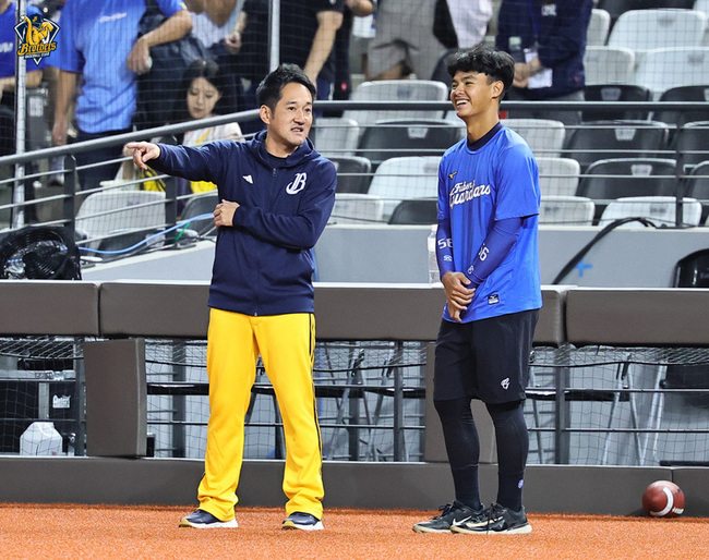 陳愷佑展現不想回二軍決心  主動向平野惠一請教 | 華視新聞