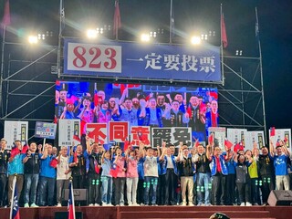 朱立倫、韓國瑜到竹縣籲反罷  罷團徒步行腳催同意票