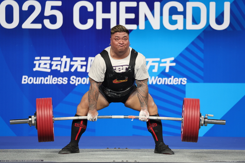 楊森成都世運會男子健力摘金（2）