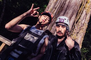 黃宣驚嚇挑戰高空吊橋　陳柏霖笑翻拍攝拙樣