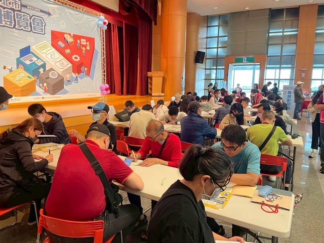 新北就博會8/19登場　企業徵才釋出2800職缺 | 華視新聞