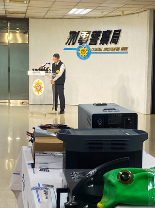 陸製偽基站散布普發現金釣魚簡訊 刑事局逮2嫌