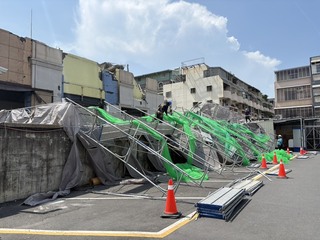 高市三民區拆除工程鷹架倒塌　市府罰鍰並勒令停工