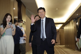 劉揚偉：關稅疊加影響台廠　規劃美墨設科學園區