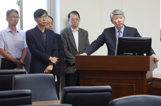 經長：若政策指示重啟核電廠　台電將進行安全總體檢 | 華視新聞