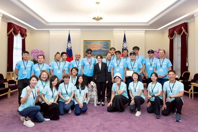 接見盲人棒球隊　蕭副總統：積極推動運動平權 | 華視新聞