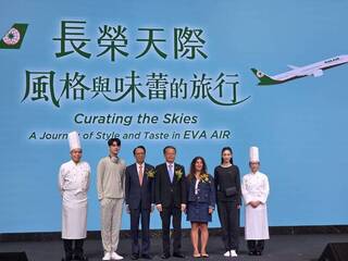 長榮航：AI貨運需求增20% 第4季客運受惠假期