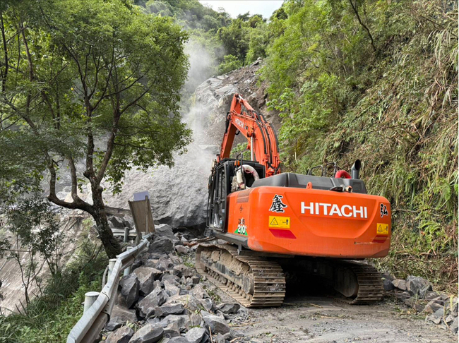 桃園復興台7線邊坡坍方　後山3里停班課1天 | 華視新聞