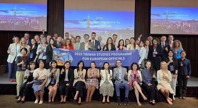 歐洲35名官員來台密集學華語  深化台歐教育合作 | 華視新聞